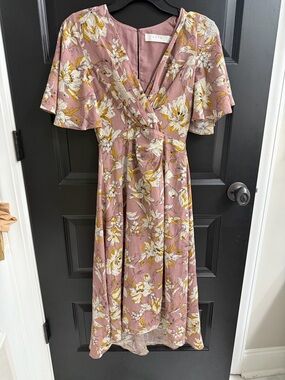 ASTR The Label Pink Floral Wrap Midi Dress XS Flutter Sleeve